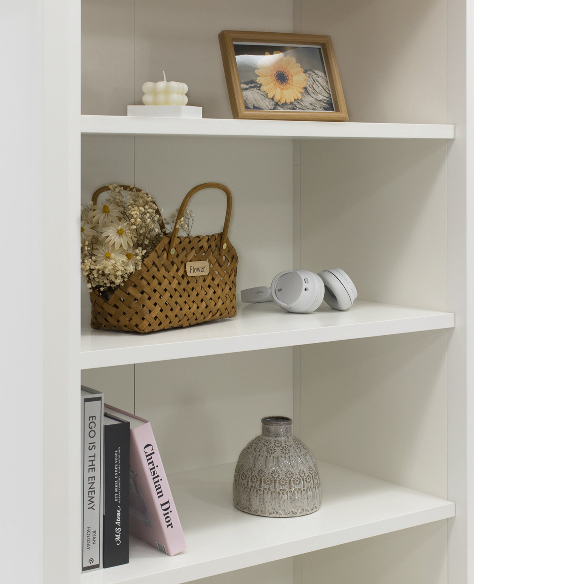 Stoven Bookshelf